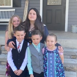 Meet your Posher, Brittany